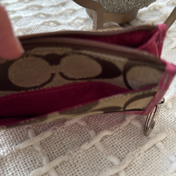 Coach Zip Coin/Card Keychain - Picture 3 of 7